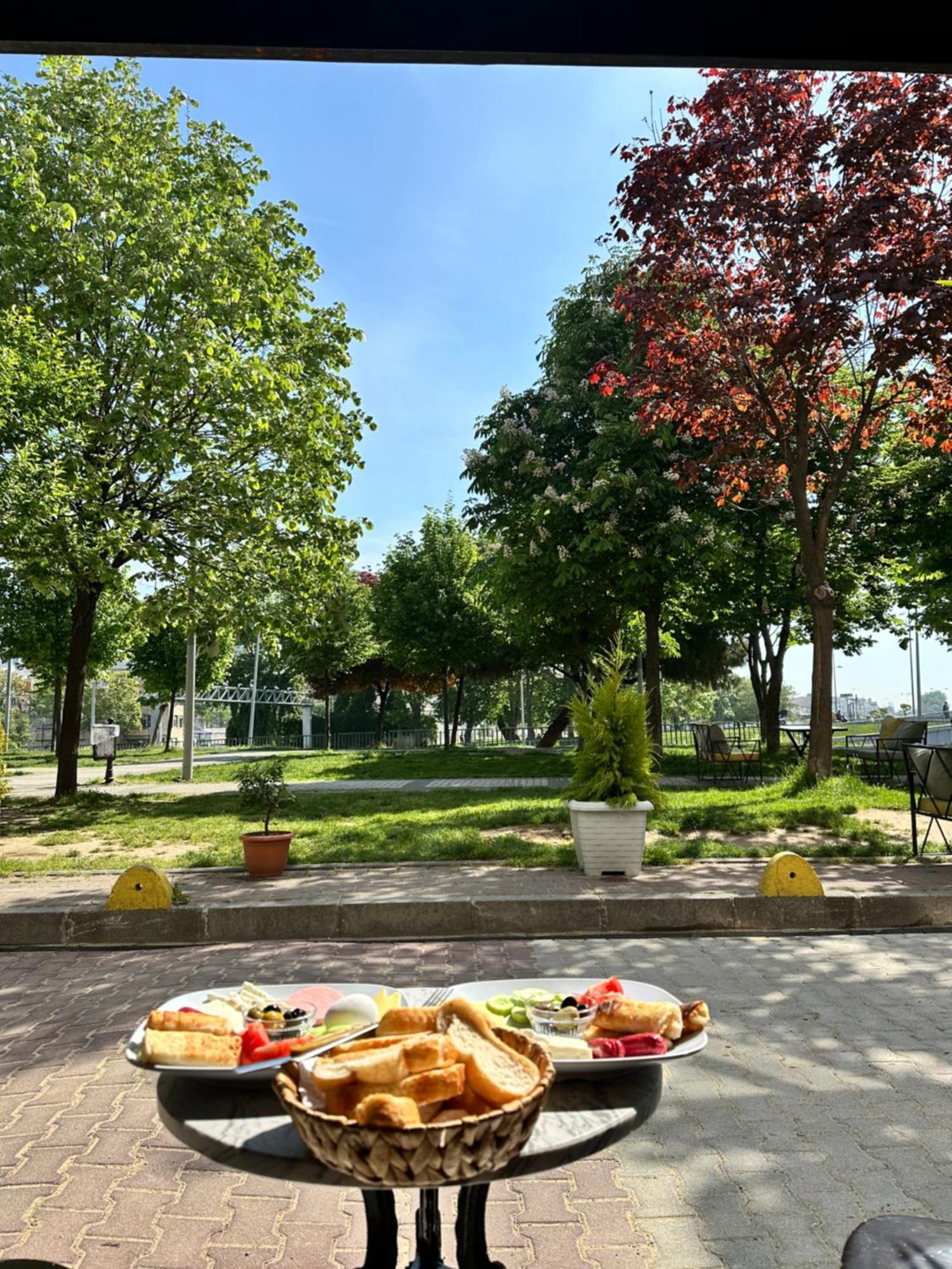 Avrasyaqueen Hotel Istanbul Ngoại thất bức ảnh